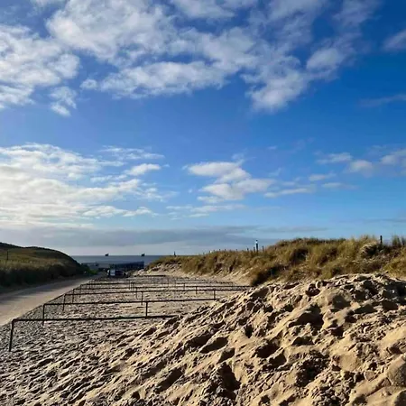 By Dutch Dunes With Balcony Views דירה יוליאנאדורפ